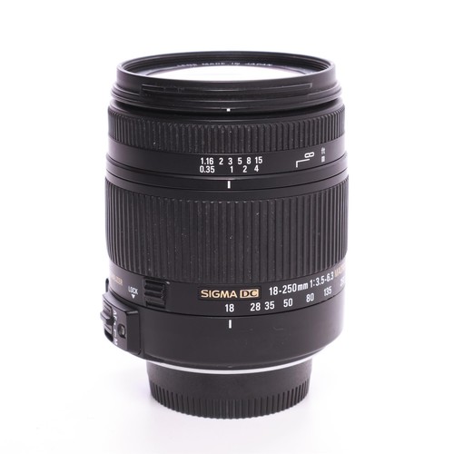 Sigma 250 5 - 18-250, f/3.5-6.3